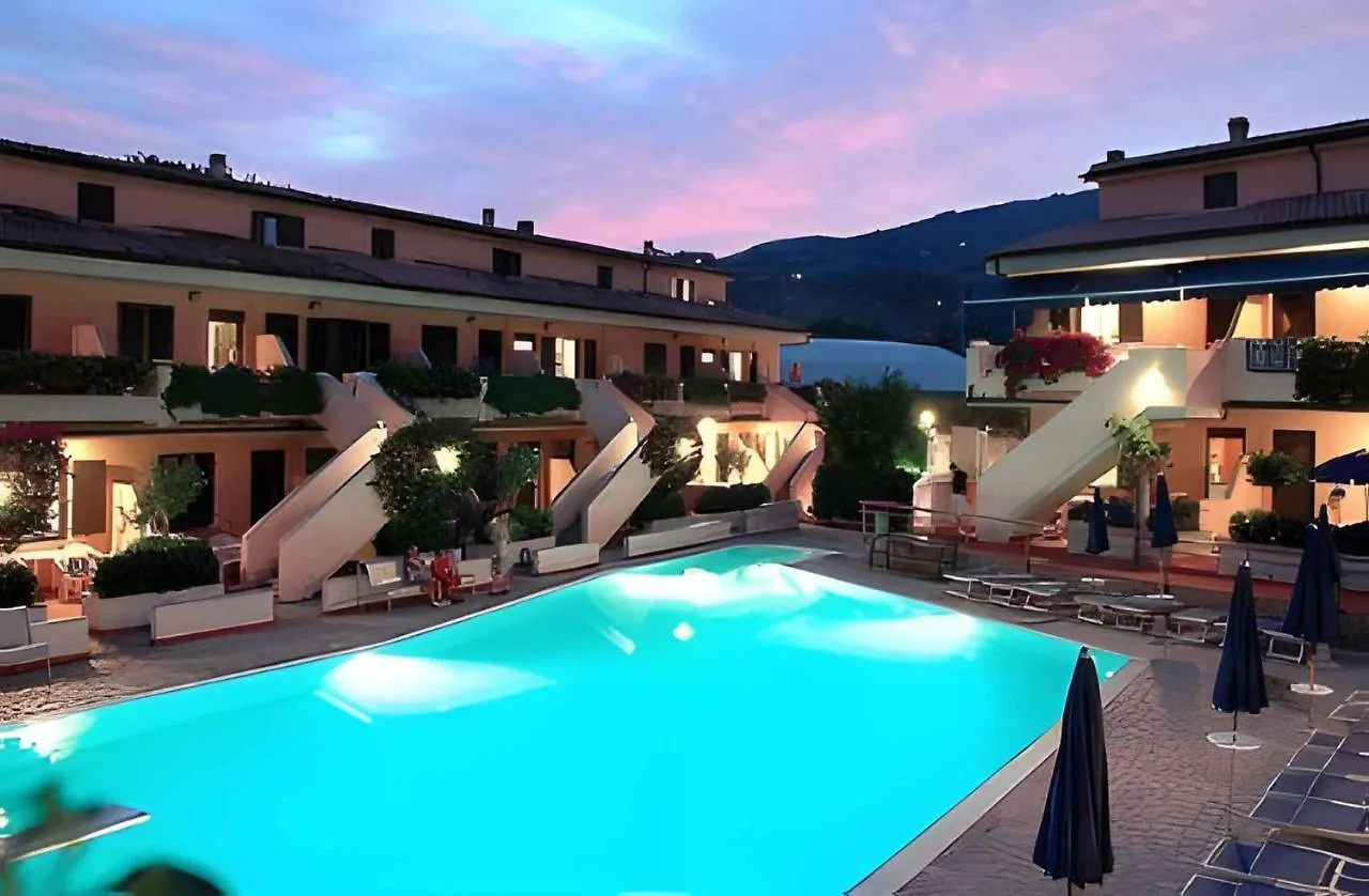 House And Apts. In Porto Azzurro 23632